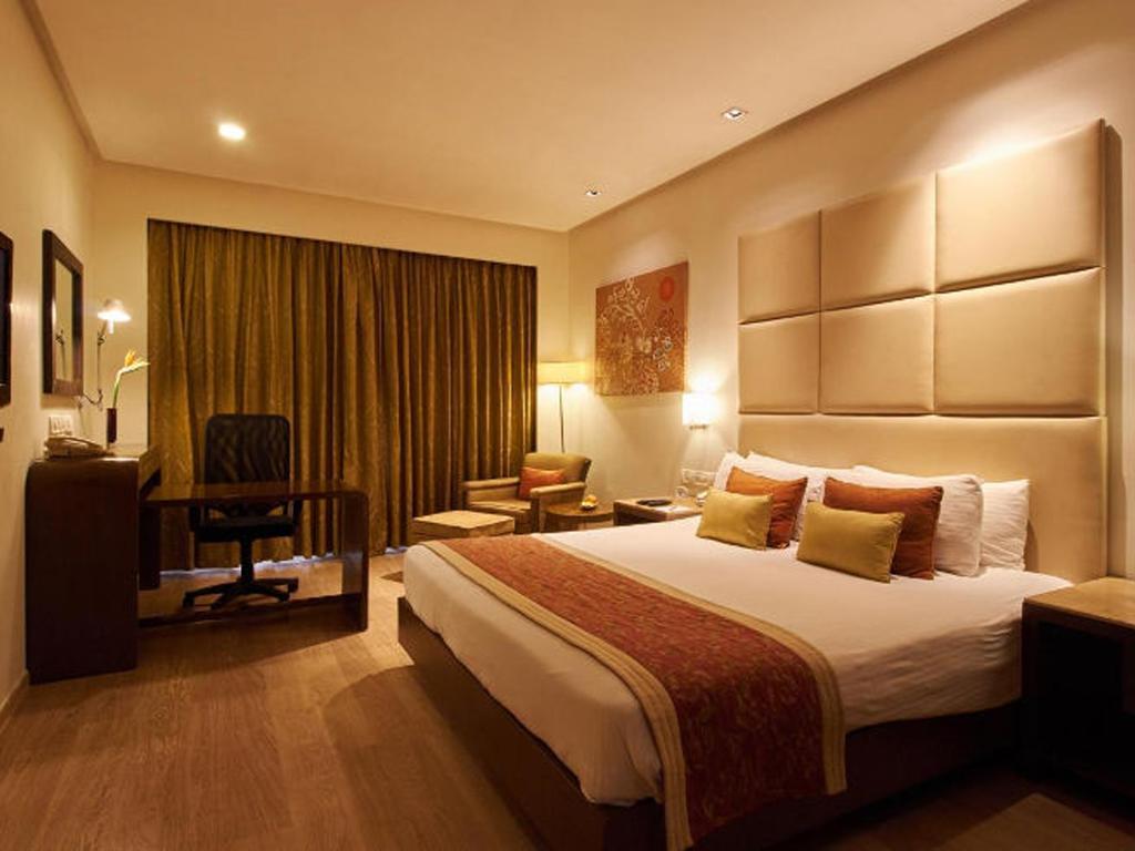 The Gateway Hotel Beach Road Вишакхапатнам Экстерьер фото